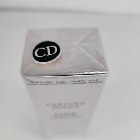 Dior Capture Totale One Essential Skin Boosting Super Serum 1.7 Fl. Oz/50 ml - Picture 3 of 4